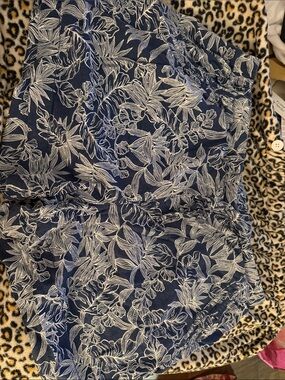 Briggs New York Navy Blue Floral Print Women’s Shorts